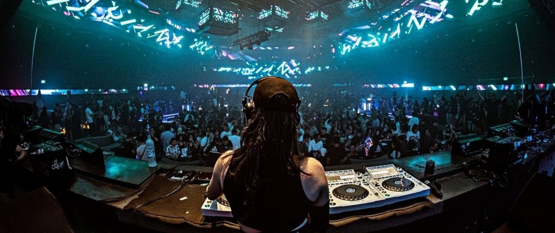 Automatización de escenarios del club de baile Guangzhou SPACE