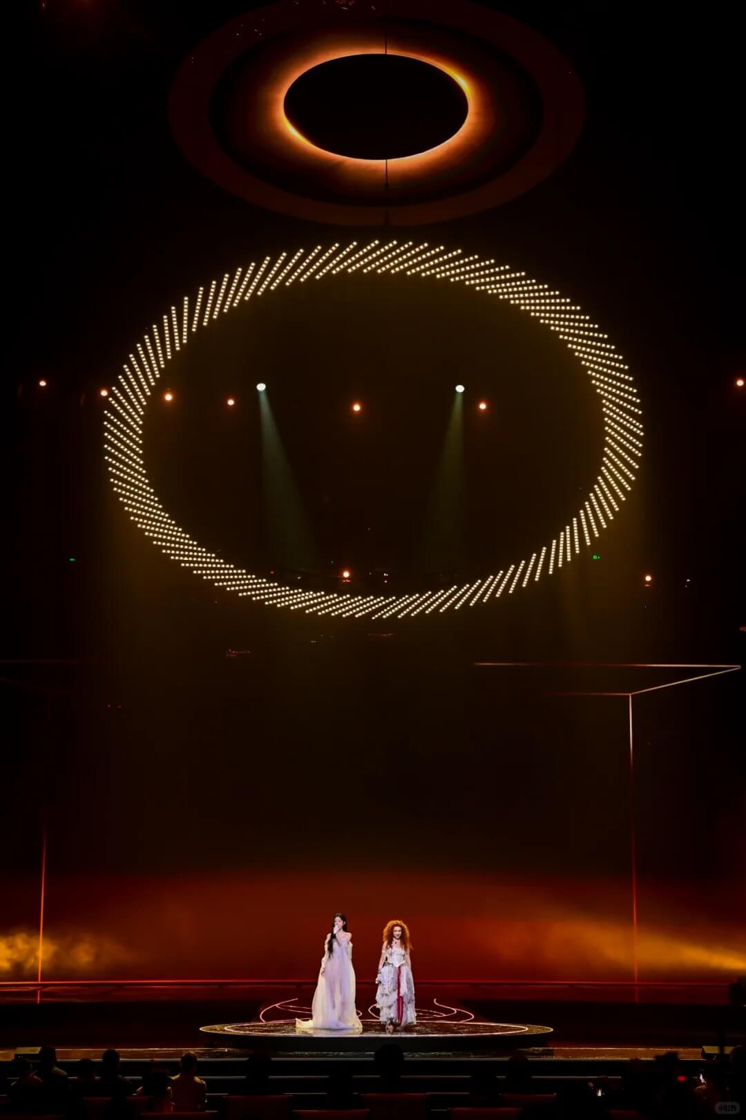 kinetic LED rigging kinetic LED rigging
